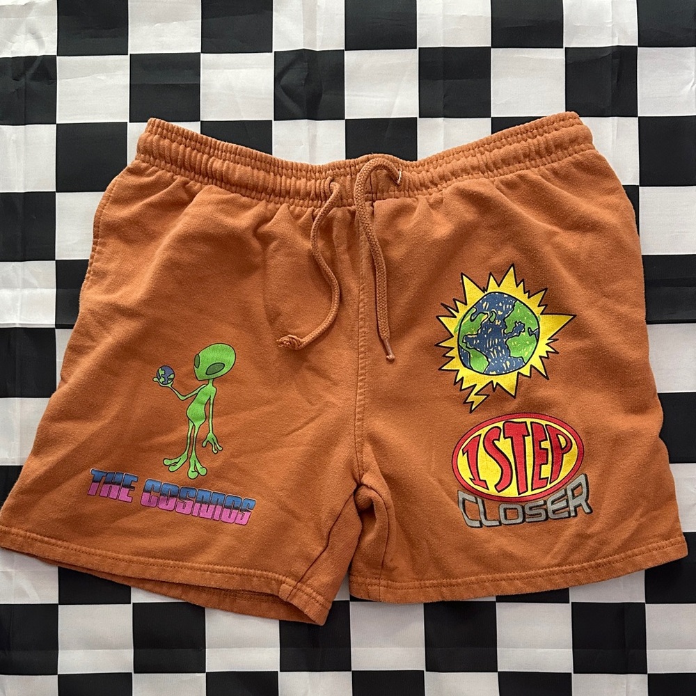 Chemistry RARE Boys Orange Alien UFO Graphics Shorts Youth 14/L